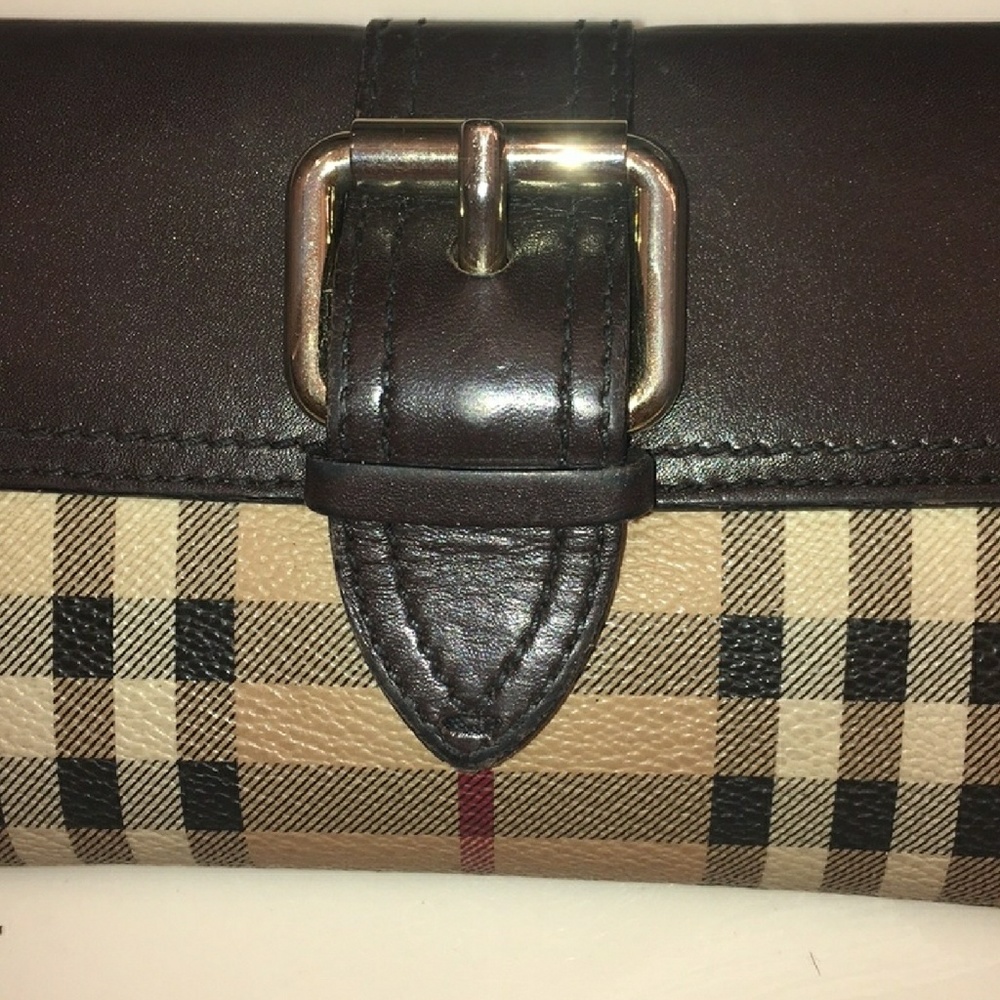 Burberry wallet